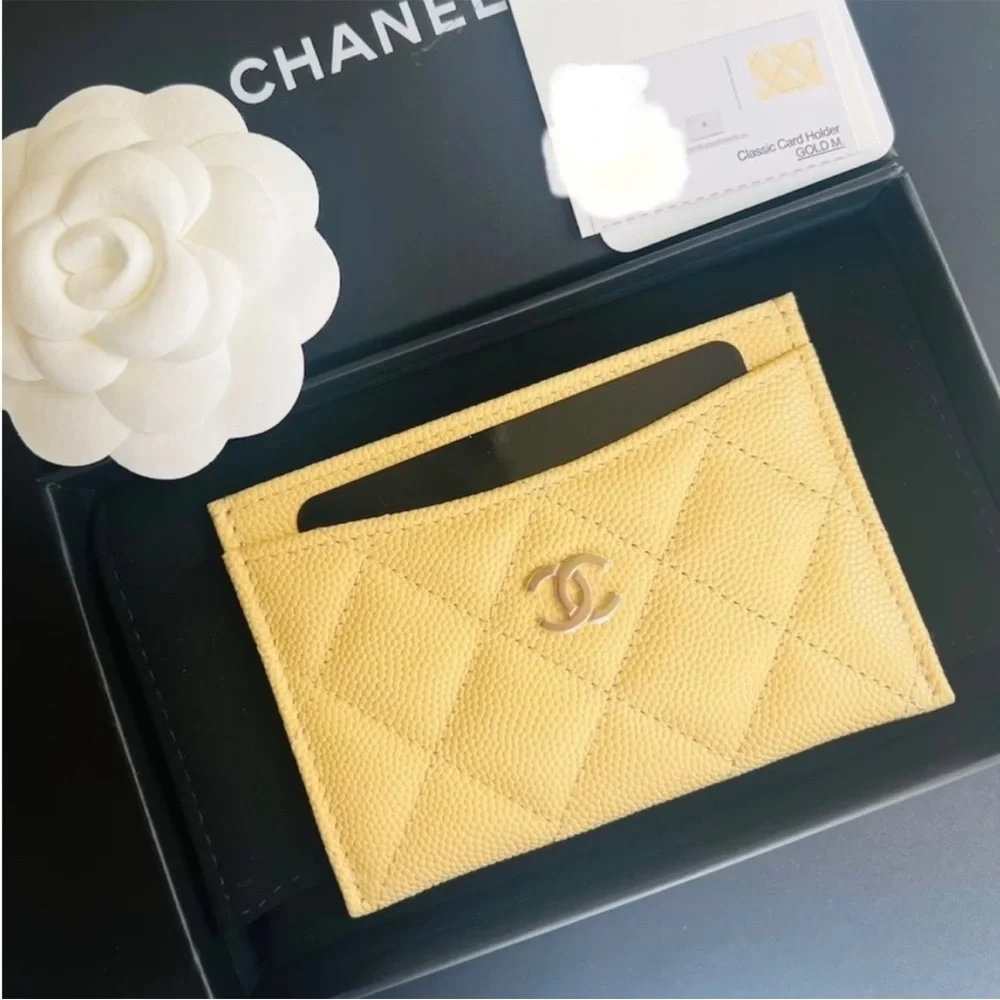 🔥CHANEL Classic Quilted Cardholder-butter yellow